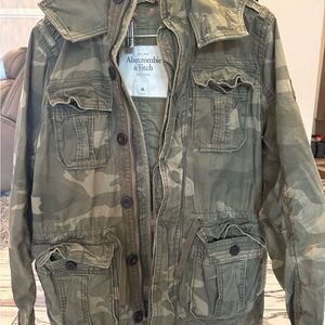 Abercrombie & Fitch Men's Camouflage Jacket